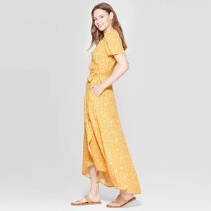 Universal Thread floral-print wrap dress